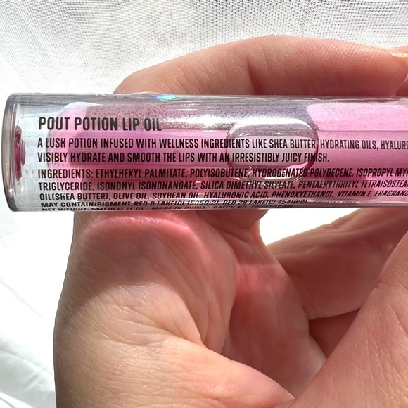 5 for 25⚡️ Unfiltered Pout Potion Lip Oil in So Retro 5ml - Picture 6 of 6